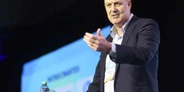 Sturzenegger anticipó nuevas reformas para el Congreso y pidió apoyo clave a los gobernadores