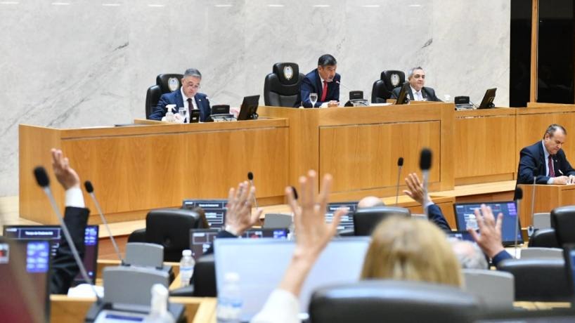 Sesión clave en Tucumán: la Legislatura debate “Ficha Limpia” y la emergencia del transporte