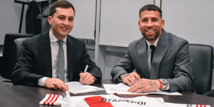Otamendi firmó con River y se convirtió en el primer refuerzo para la segunda mitad del año