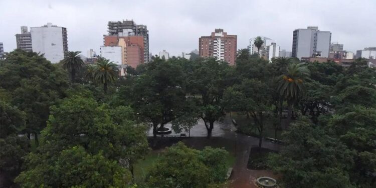 Llega el frío a Tucumán: la mínima será de 8°C y el cielo estará parcialmente nublado