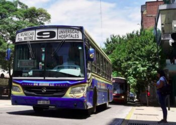 UTA aceptó la propuesta empresarial y se desactivó la amenaza de paro de colectivos
