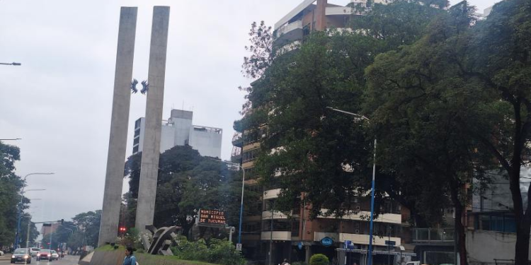 Lunes con abrigo y cielo cubierto: cómo estará el tiempo hoy en San Miguel de Tucumán