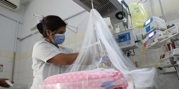 Frío en Tucumán: crecen levemente los casos de bronquiolitis, aunque la situación sanitaria sigue estable