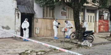 Giro criminal en Tucumán: Investigan como homicidio el supuesto choque de un motociclista contra un árbol
