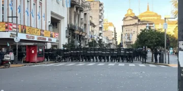 Caos y represión policial empañaron los festejos de la Selección en Tucumán