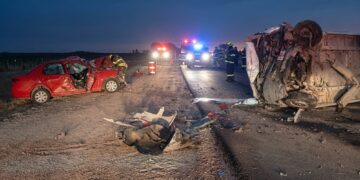 Tragedia en Córdoba: Dos fallecidos y 16 menores heridas tras un choque frontal en la Ruta 4