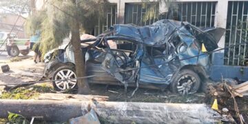 Fatal choque de un vehículo guiado por un menor en la capital tucumana