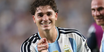Julián Álvarez fue elegido el MVP en la clasificación de Argentina a semifinales tras su decisivo golazo ante Suiza
