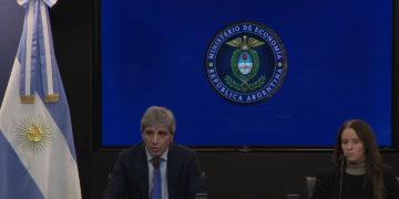El Gobierno presentó las modificaciones a la Ley de Inocencia Fiscal para promover la bancarización de divisas