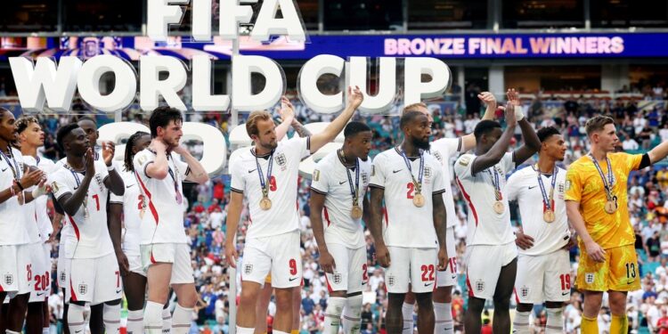 Inglaterra se queda con el bronce en un histórico y frenético partido de diez goles ante Francia
