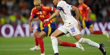 Choque de gigantes en Dallas por un boleto a la gran final del Mundial