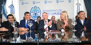 Osvaldo Jaldo reasumió sus funciones y ratificó que Tucumán votará el 9 de mayo de 2027