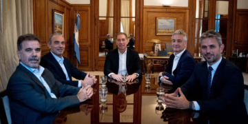 El PRO y La Libertad Avanza abrieron una mesa de diálogo en Casa Rosada para coordinar su agenda política y parlamentaria