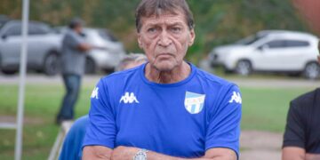 Julio César Falcioni analizó la caída de Atlético Tucumán ante Sarmiento y remarcó la necesidad de corregir errores de inmediato