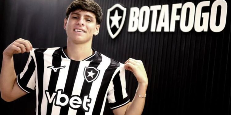 Álvaro Montoro afianza su presente en Brasil y firma un contrato a largo plazo con Botafogo