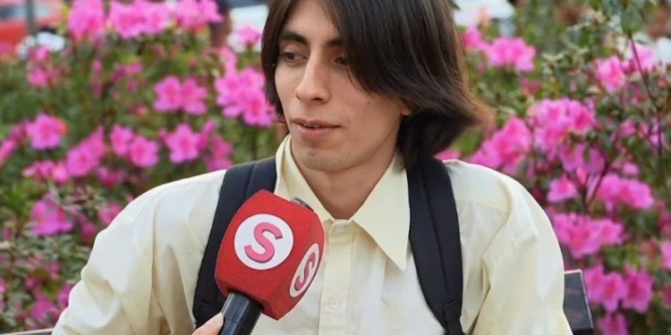 De la adversidad a la viralidad: la historia de vida detrás de “El Kakas”