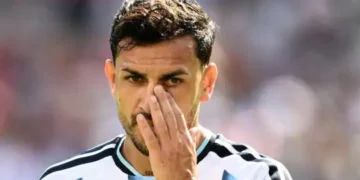 Paredes evalúa su futuro en la Selección Argentina tras la partida de Lionel Messi